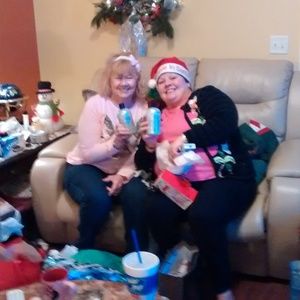 Meet your Posher, Joy